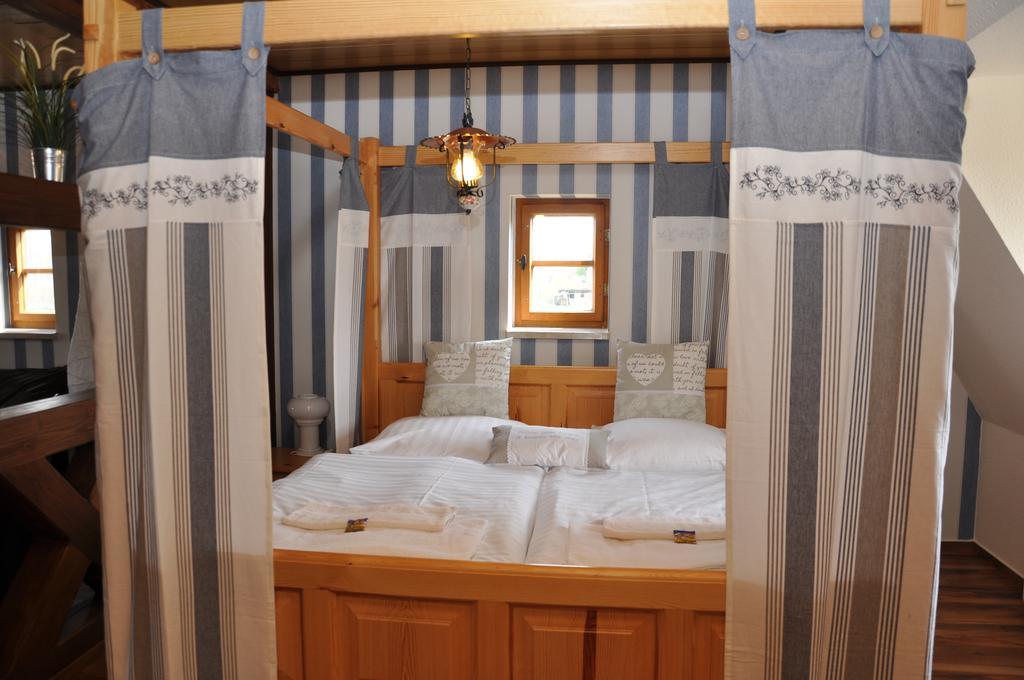 Thueringer Landhotel Edelhof Uhlstadt-Kirchhasel Екстер'єр фото
